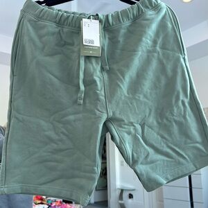 Newer tags, men’s medium cotton, stretchy shorts, pockets light teal